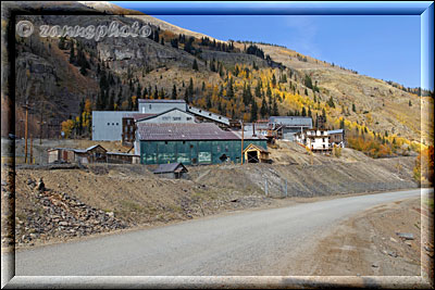 Alpine Loop Road mit Ansicht der Mayflower Mill