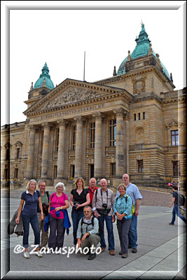 Gruppenbild vor dem Bundesverwaltungsgericht