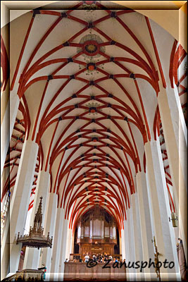 Mittelschiff Thomaskirche