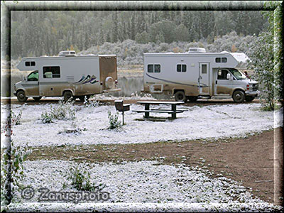 Neuschnee auf unserem Campground