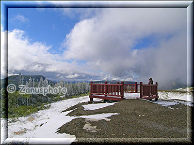 Tief verschneiter View Point