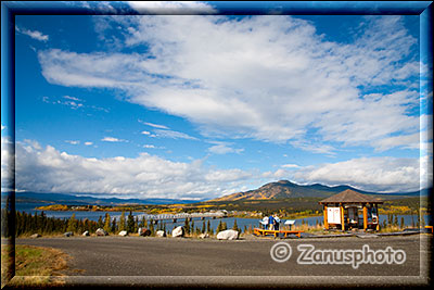 View Point auf das Tal des Teslin Lake