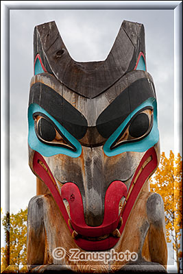 Totem Figur für den Wolf