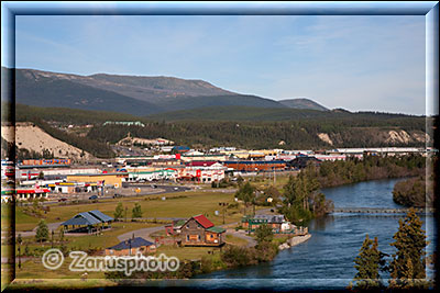 Blick auf Whitehorse und den Yukon River