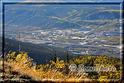 Blick auf alte Goldfelder in Dawson