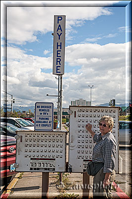 Zahlbox für Parkgebühren am Parkplatz in Anchorage