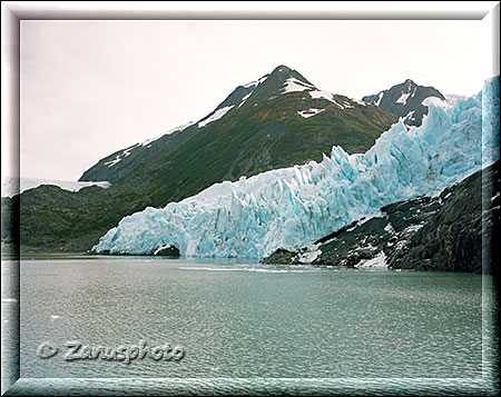 Portage Glacier vom Schiff aus gesehen