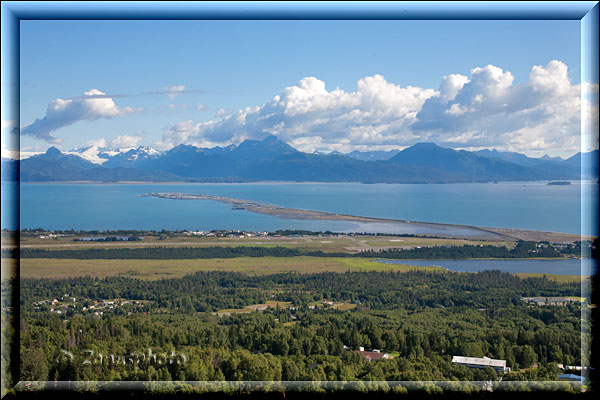 Homer Spit, Blick auf die Town mit Übersicht auf die gegenüber liegende Landzunge 