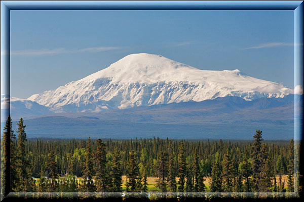 Alaska, der Mount Sanford ist 4.949 Meter hoch