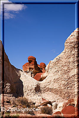 Auch zwischen den Canyonwänden hindurch sieht man schöne Spitzen im Blue Canyon