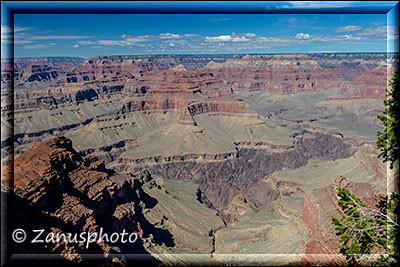 Ansicht des ca. 16 Km entfernten Nord Rim im Grand Canyon Bereich