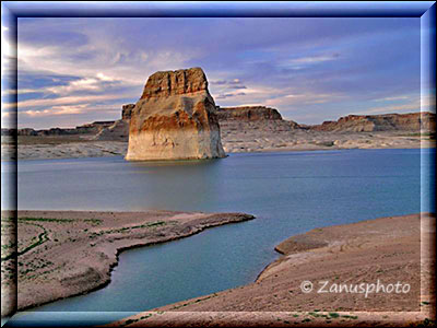 Der Lone Rock im Lake Powell Bereich