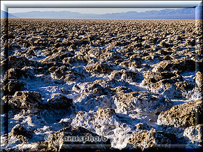 Death Valley mit dem Devils Golf Course nahe der Badwater Area