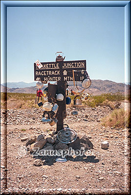 Death Valley, Race Track Area