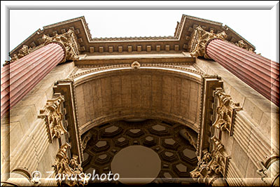 San Francisco 3, Palace of Fine Art, gewaltige Aussicht wenn man nach oben schaut