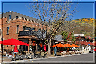 Aspen, ein schönes Restaurant in einer Seitenstrasse der City