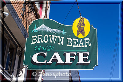 Werbetafel "Brown Bear" Cafe