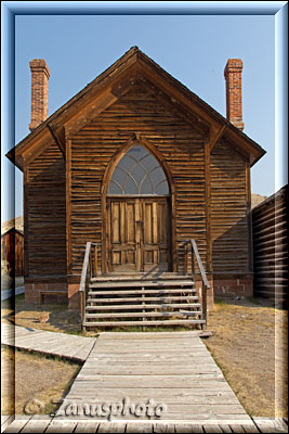 Bessere Ansicht vom Eingang zur Methodist Church von Ghosttown Bannack