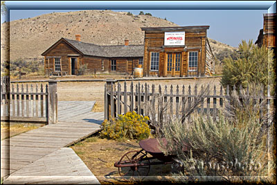 Ghosttown Bannack, Ansicht auf die vorbeifĂĽhrende Main Street