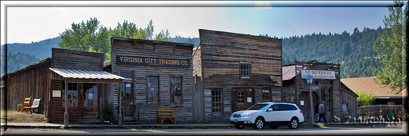 Virginia City, old Houses in Main Street