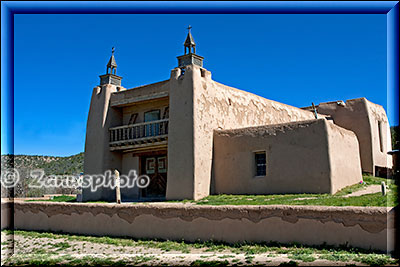 Catholic Church im Ort von Las Trampas