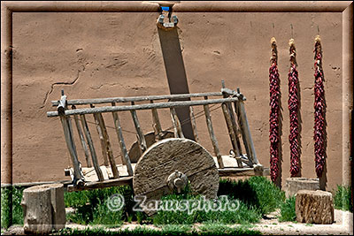 Transportwagen an der Hazienda Mauer