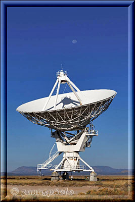 VLA-Observatory wo wir ganz nah an die Parapolspiegel heran kommen