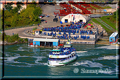 Tourboot Maid of the Mist im River