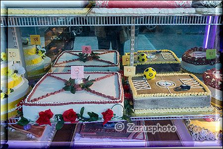 New York City - Brooklyn, leckere Torten im Schaufenster zum Aussuchen