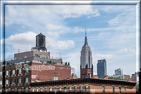 New York City - High Line Park, Empire State Building vom High Line Park aus entdeckt