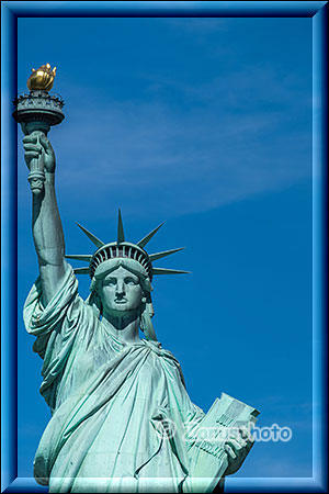 New York City - Liberty Island, Höhe der Statue 102 Meter, Gewicht über 250 Tonnen