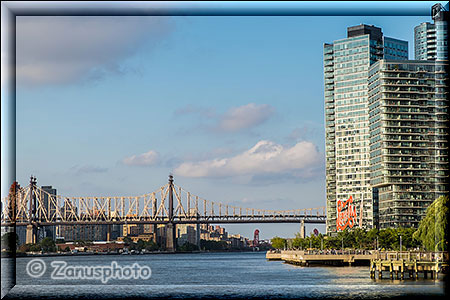 New York City - Queens, Blick von Long Island City zur Queensboro Bridge hinüber