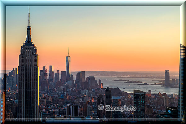 New York City - Rockefeller Center, Blick auf den Sunset ĂŒber New York City