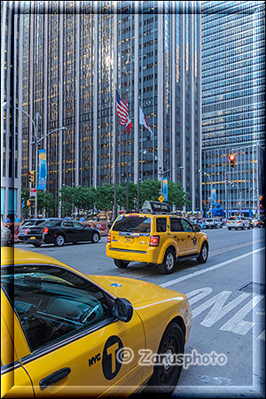 New York City - Rockefeller Center, Taxen in der City
