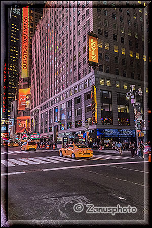 Nach der blauen Stunde wird es interessant am Times Square