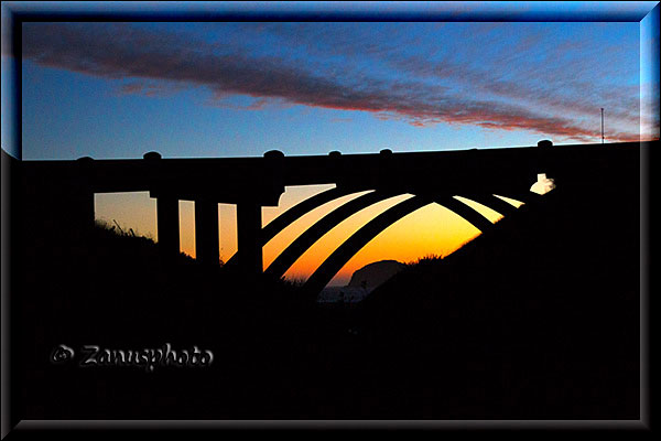 Highway Bridge im Sunset