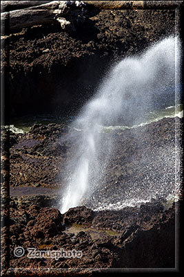 Wie ein Geyser fördert das Spouting Horn Wasser in die Luft