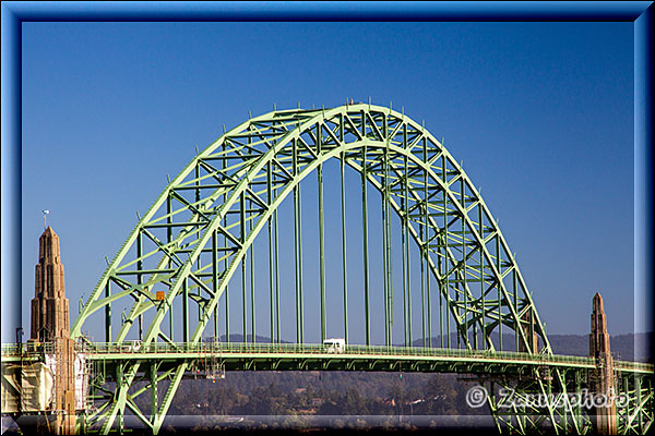 Bogen der Yaquinq Bridge bei Newport