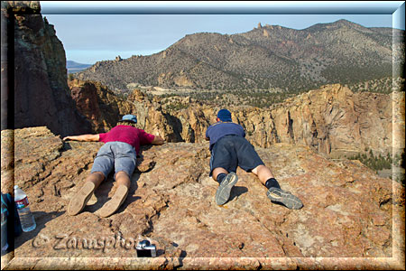 Am Rim schauen Climber ins Tal