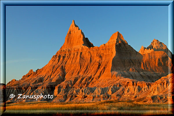 Super Felsgebilde im goldenen Licht des Sunset