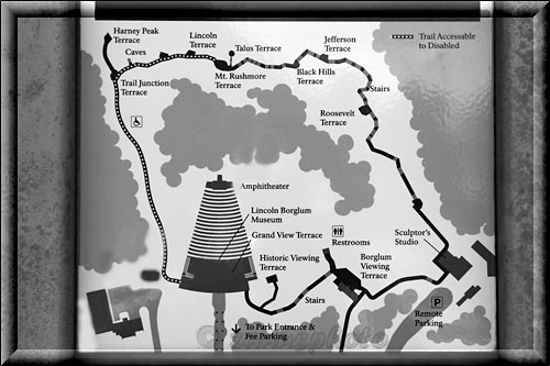 Plan für den Rundweg unterhalb der Köpfe