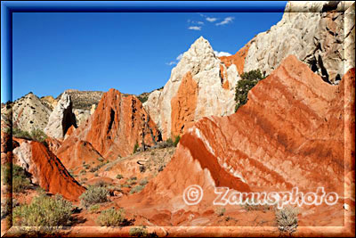 Farbige Felsspitzen in den Cottonwood Narrows