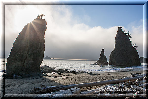 Sonnenstern an einem Sea Stack