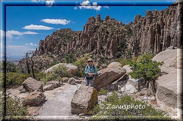 Chiricahua, wieder am Startpunkt erkennen wir, das es keine Campseite mehr gibt daher verlaasen wir den Park
