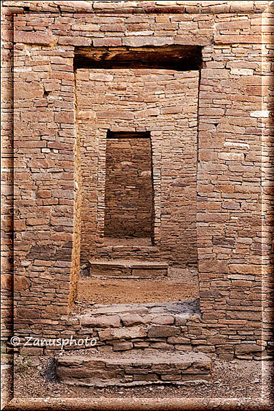 Chaco Canyon, Türen in der grossen Kiva des Pueblo Bonito