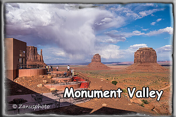 Monument Valley, diese Sicht bekommt man direkt vom Balkon eines Hotel Zimmers