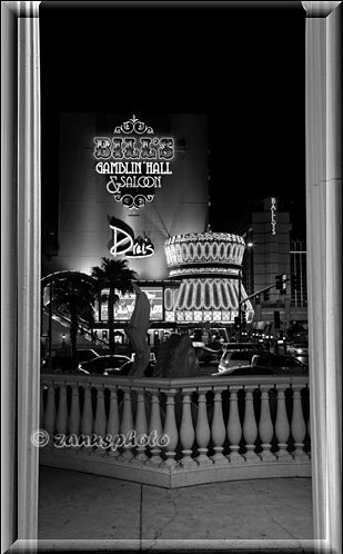 Las Vegas, und ein Blick auf Bills Gambling Hall