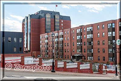 Backsteingebäude als Bürohaus