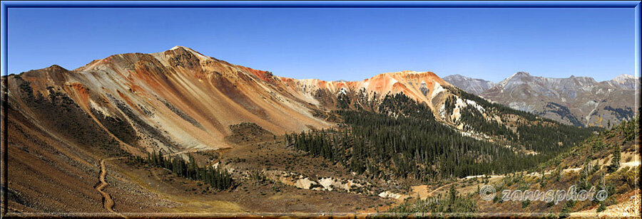 Panoramasicht auf die Red Mountains #2 und #3