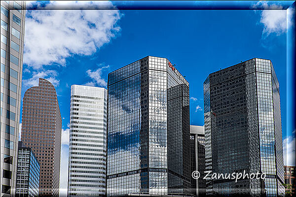 Denver, schöne Hochhäuser mit gläsernen Fassaden können wir hier bestaunen